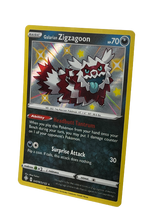 Lade das Bild in den Galerie-Viewer, SV078/SV122 Galarian Zigzagoon / Shiny - EN boosterfrisch
